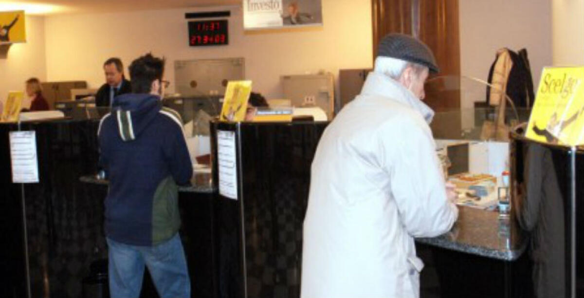 Un bancario "strozzato" da prestiti ad usura, il collega: "Non sapevo niente dei soldi di mio fratello" - 