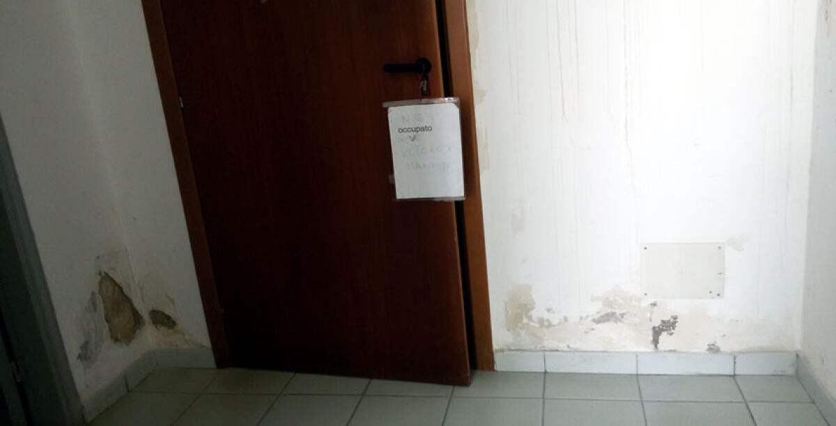 Camera di Commercio tra umidità e senza rete internet, un servizio a metà... - 