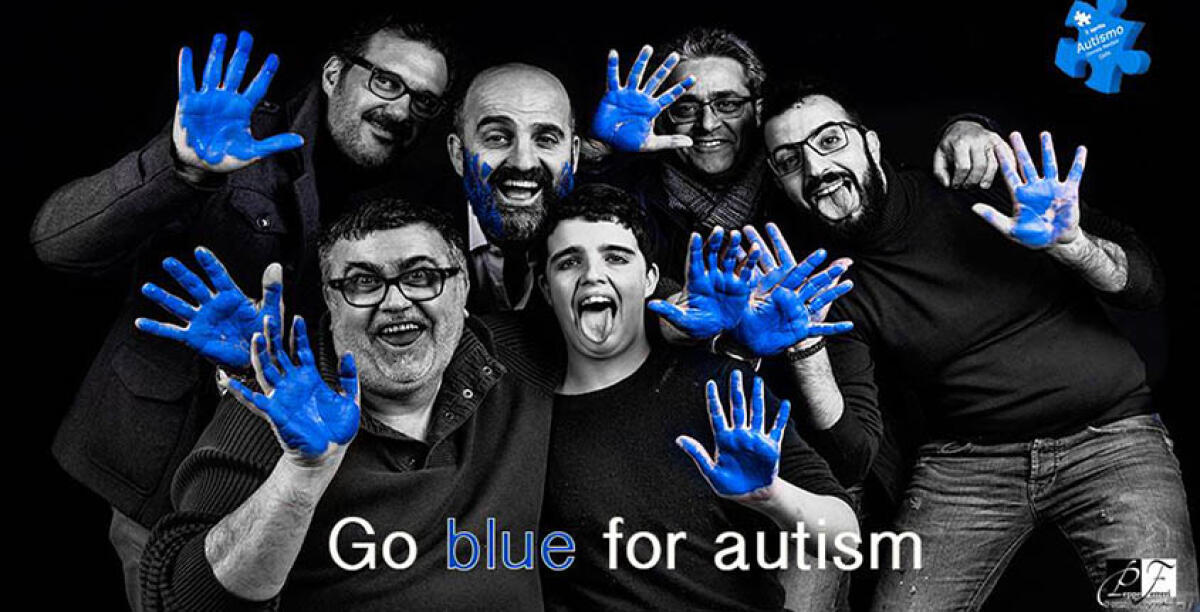 Giornata mondiale della consapevolezza, Gela si dipinge di blu per l'autismo - 