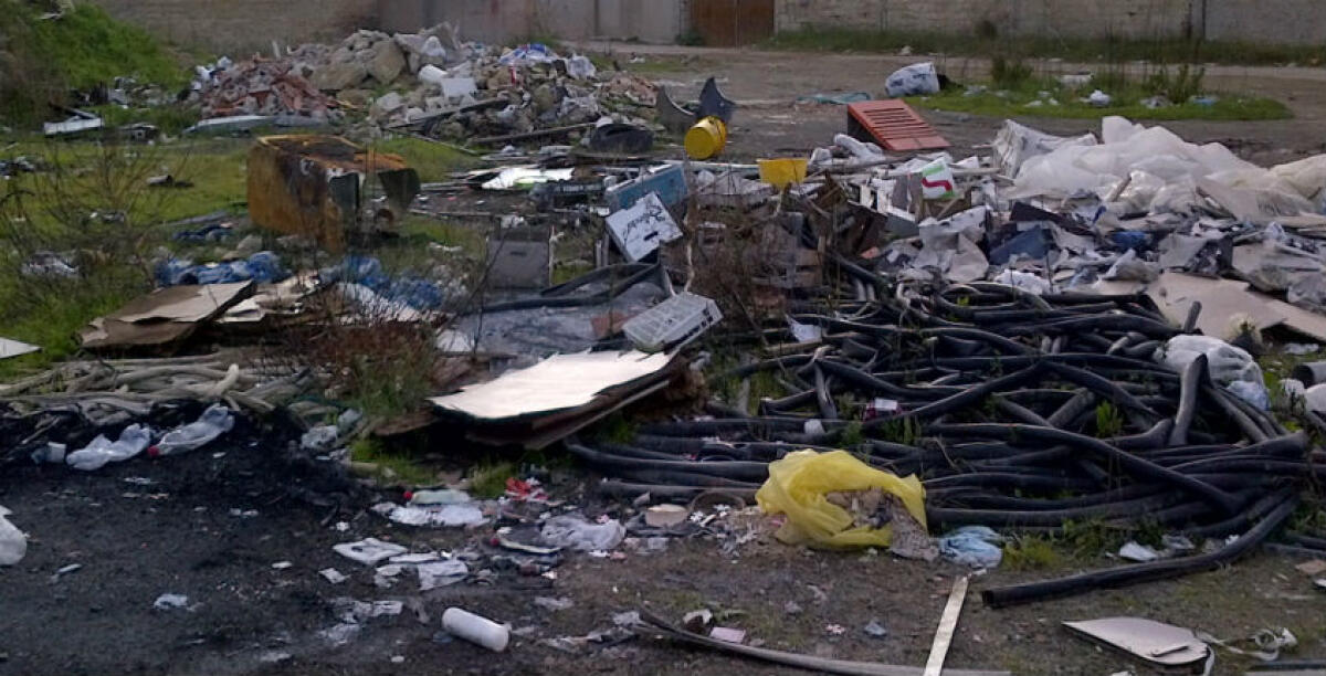 Ancora discariche abusive, la capitaneria di porto avvia i controlli: diverse aree a rischio -