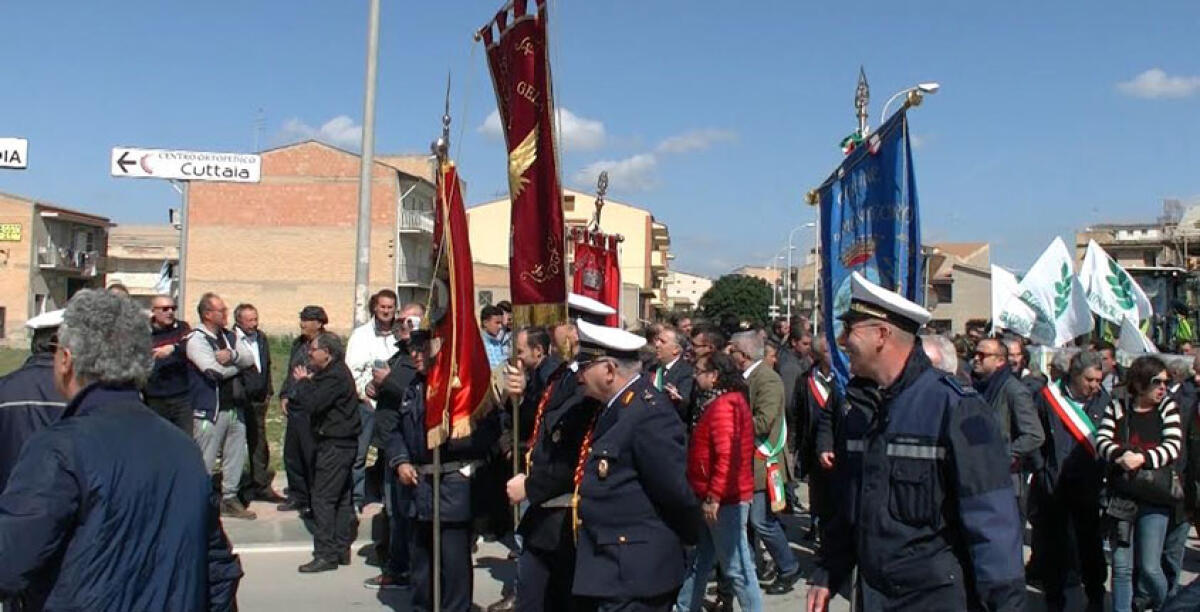 I comuni siciliani sfilano a Licata per rivendicare l'eccellenza dei prodotti nostrani - 