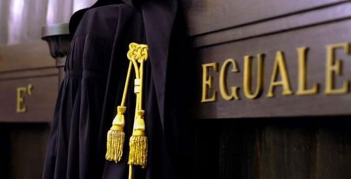Lei non accettava la fine della relazione, spuntò un coltello: c'è la prescrizione per la donna accusata - 
