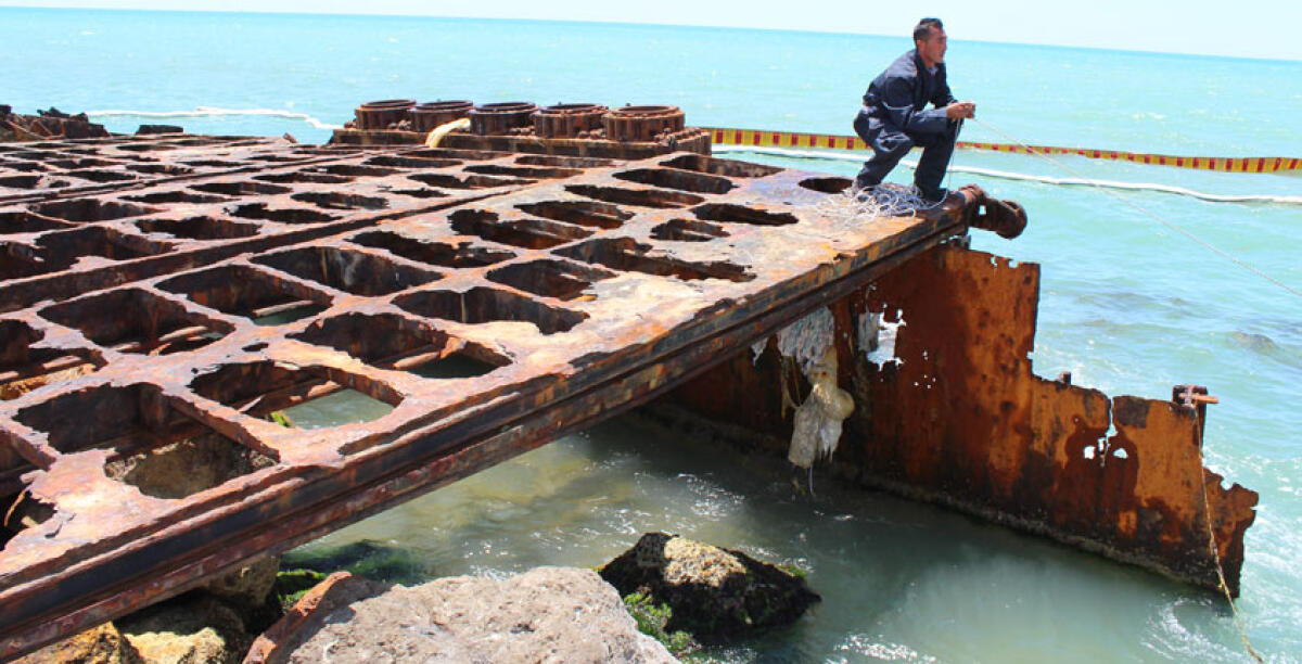 I resti del relitto della motonave "New Rose" saranno rimossi dopo un'attesa di 25 anni - 