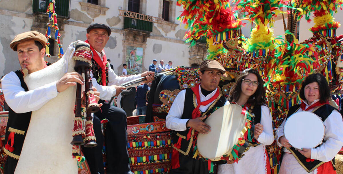 Festa di San Giuseppe con giochi e tradizioni popolari, successo in piazza Sant'Agostino -