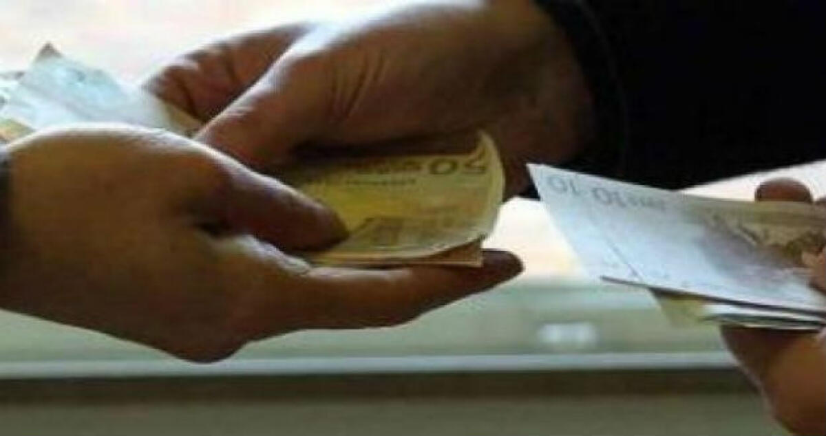 Armi e messe a posto per i clan, nel mirino due imprenditori edili - 