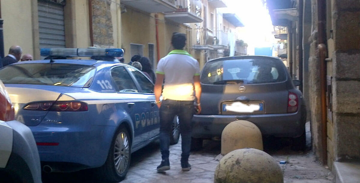 Un dipendente di banca trovato senza vita, si è ucciso nella sua abitazione in centro storico - 