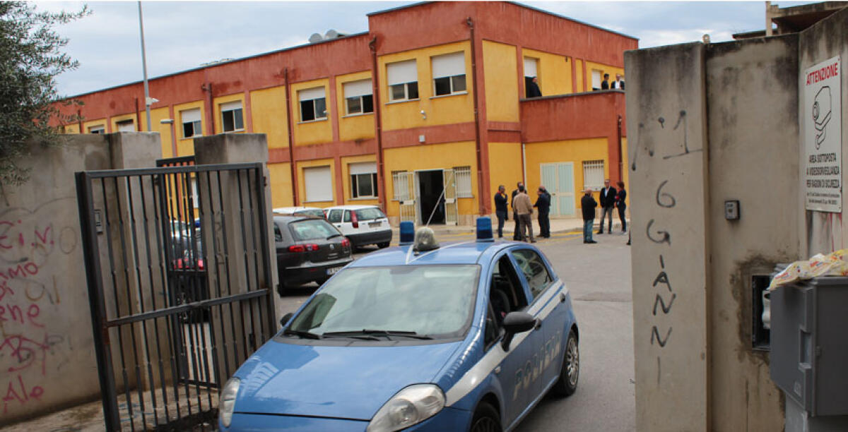 Raid alla "Ghelas", rubato gasolio e danneggiati alcuni mezzi in via Marsala - 