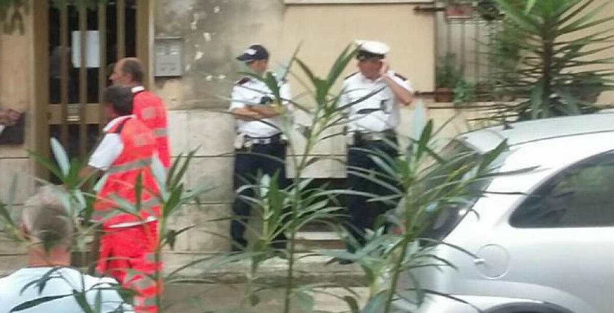 Trovata nell'alloggio popolare dell'ex collaboratore di giustizia, una donna condannata - 