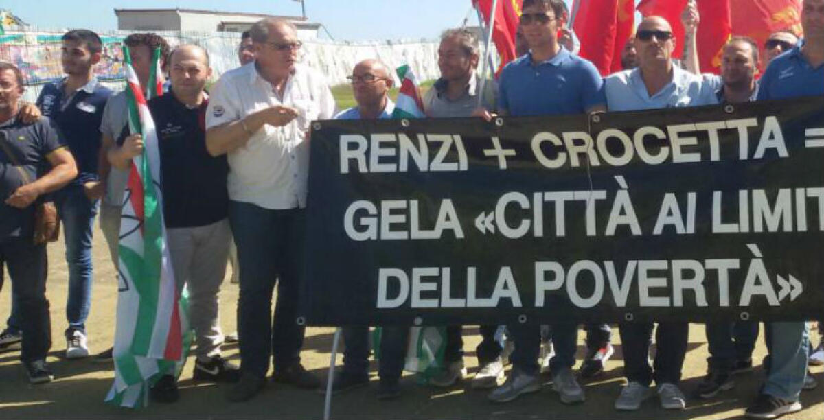 I metalmeccanici fuori dalla raffineria, protesta a Palermo: c'era il segretario Fiom Landini - 