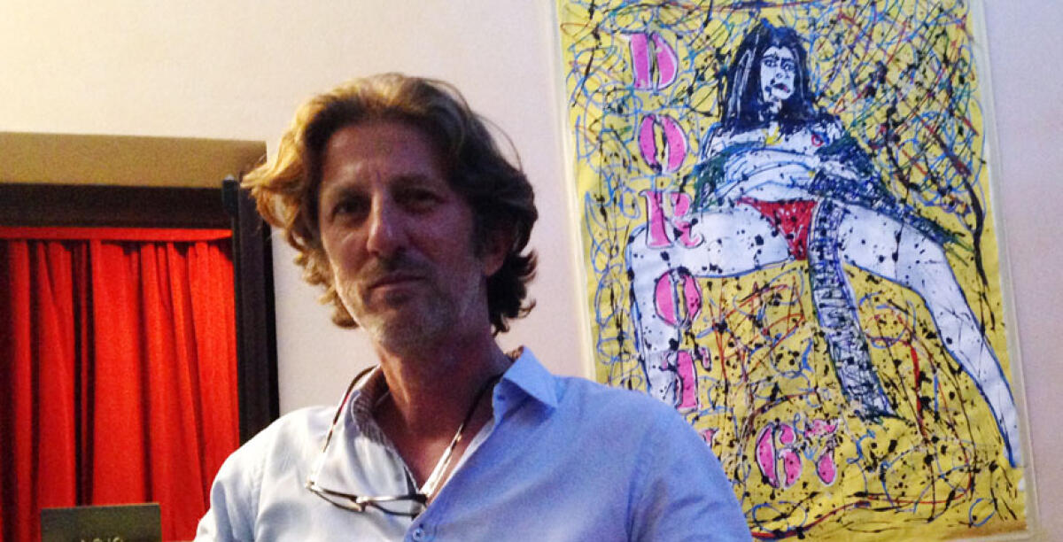 Arte al teatro "Eschilo", le opere del pittore Claudio Amarù accendono la movida - 