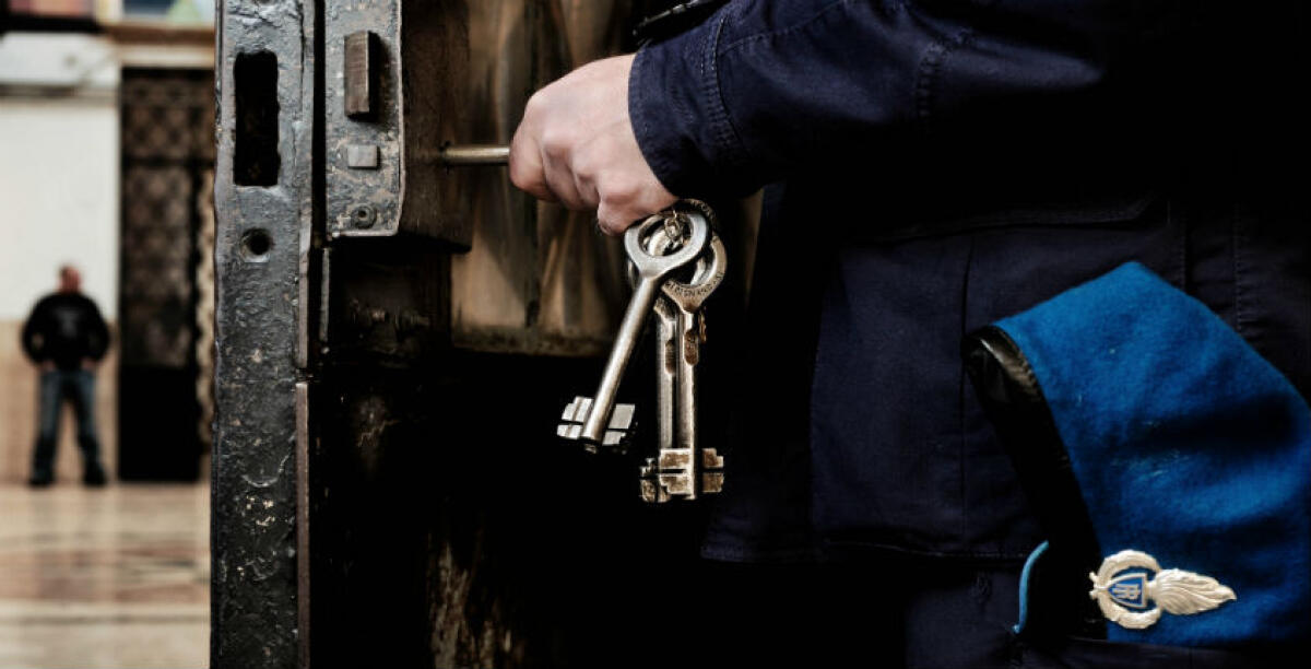 Minacce di morte in carcere agli agenti della penitenziaria, Saluci assolto dai giudici di appello - 