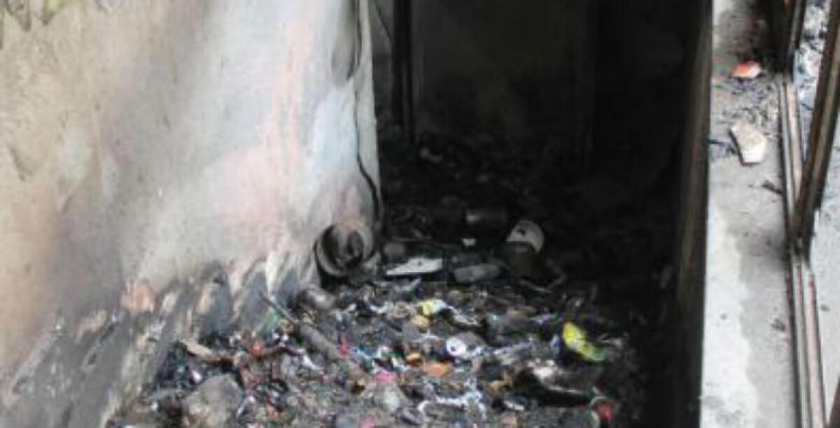 Un principio di incendio all'ex casello ferroviario di via Tevere, evitati i danni - 