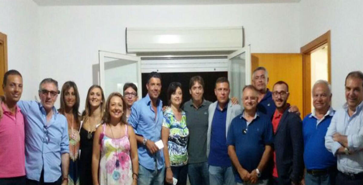 Il Pd senza i "ribelli" si compatta, "siamo all'opposizione della giunta": rispunta la festa dell'Unità - 