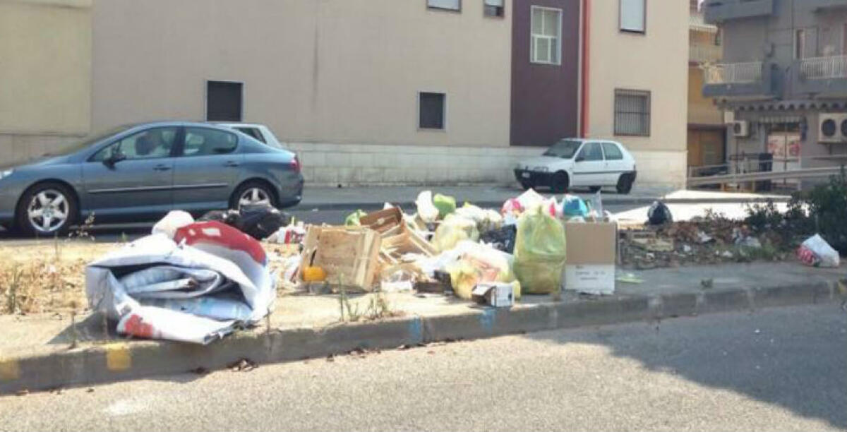 Timpazzo ancora chiusa dalla Regione, rifiuti ovunque, Siciliano: i cittadini ci diano una mano - 