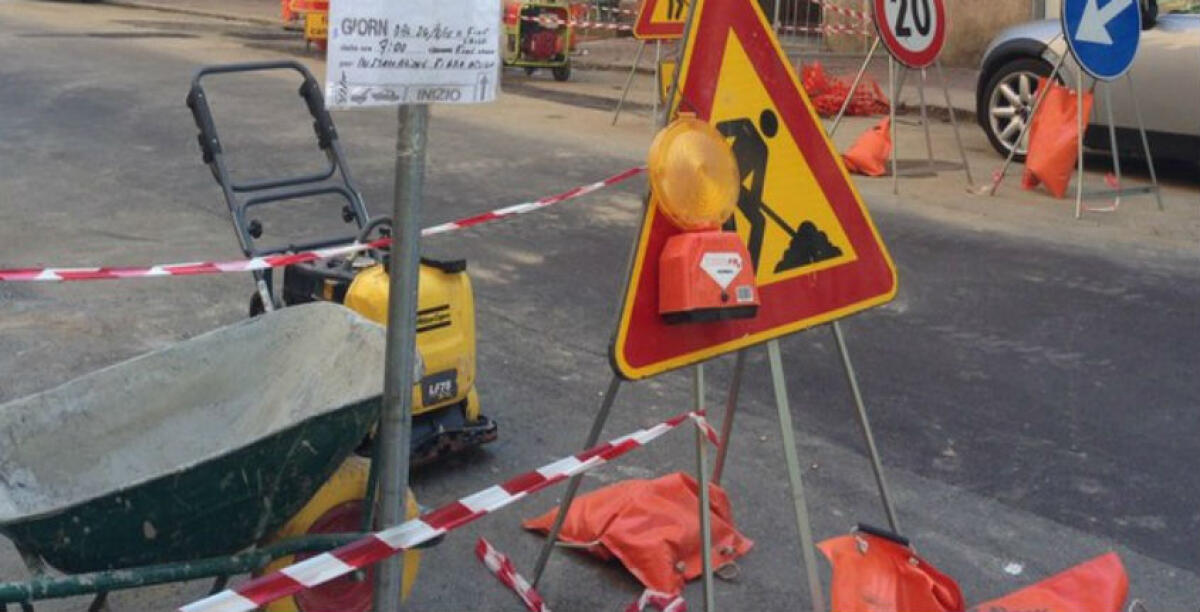 Accoltellati mentre lavoravano, due operai feriti a Settefarine: erano impegnati nei lavori per la fibra ottica -