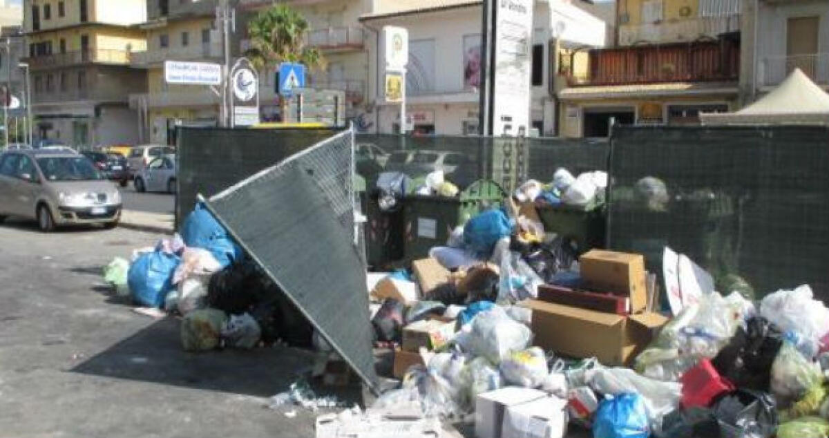 Al posto della discarica abusiva arriva l'isola ecologica, è stata realizzata a Sacro Cuore - 