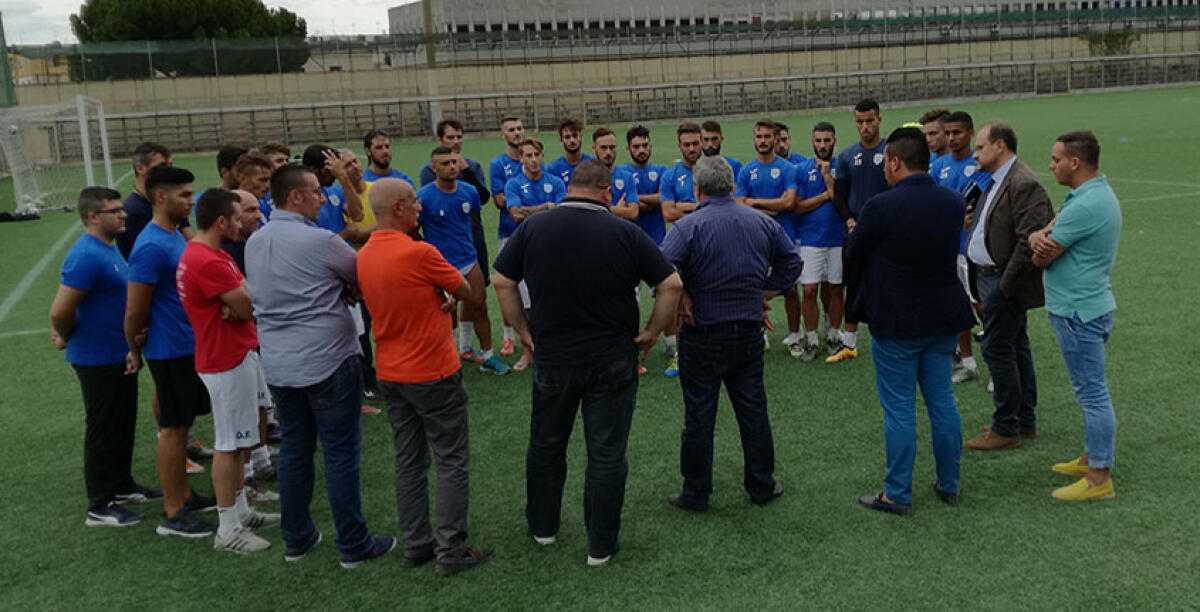 Il giorno dei tanti debutti in Gela-Sersale, la serie D torna al Presti dopo 20 anni - 