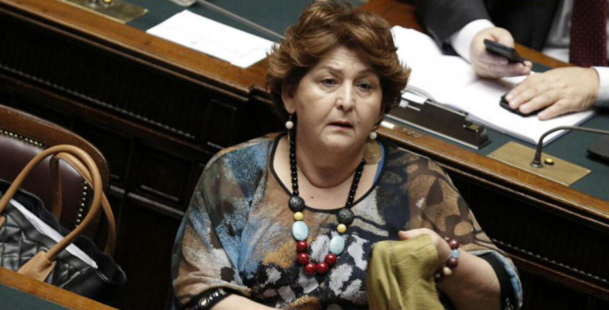 Il caso Eni, il vice ministro Bellanova: "L'azienda deve garantire investimenti ulteriori a quelli del protocollo" - 