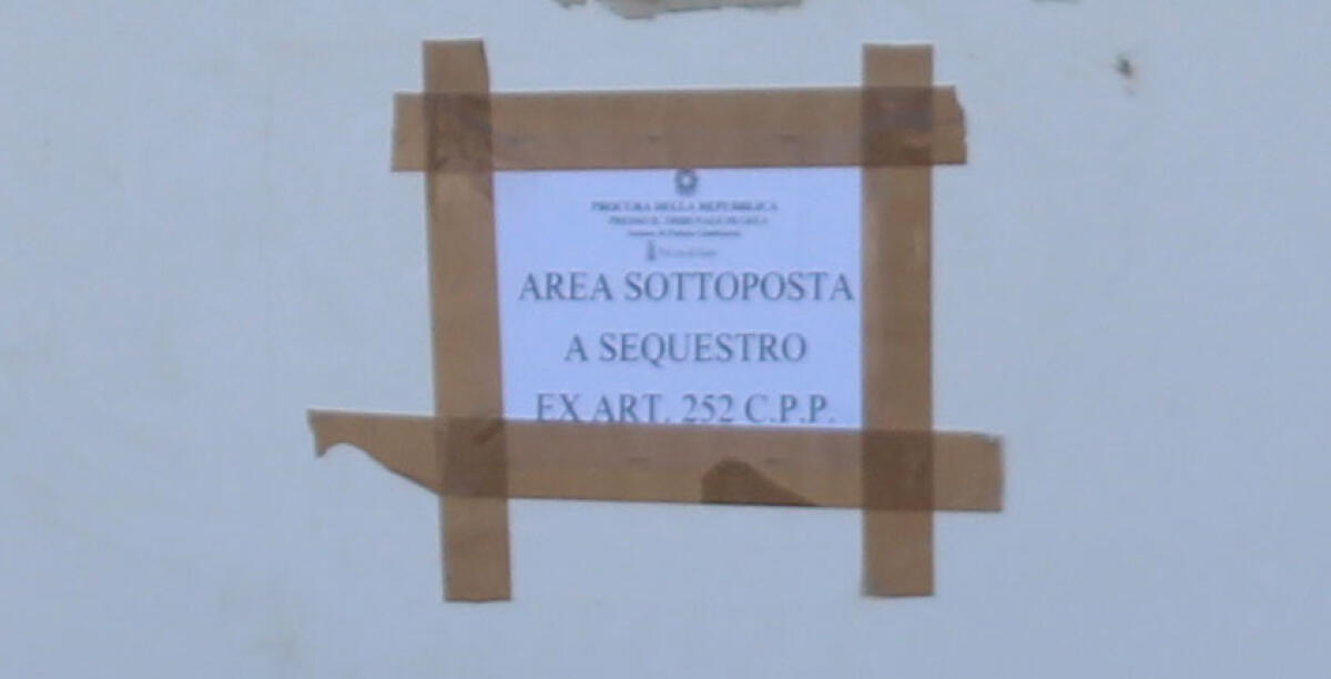 Dissequestrata un'intera area utilizzata come rimessa per mezzi pesanti, i controlli negli scorsi mesi - 