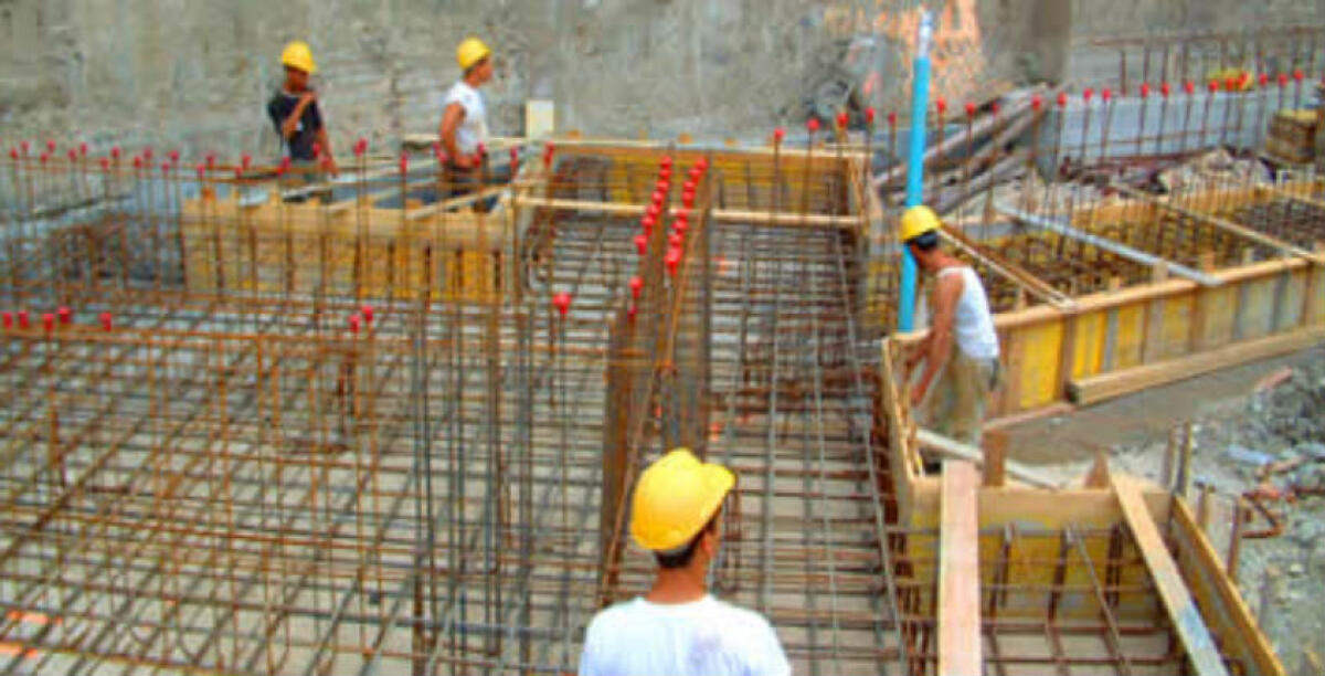 L'edilizia è al palo, i sindacati al sindaco: "Ci vuole un protocollo per dare precedenza agli operai locali" - 