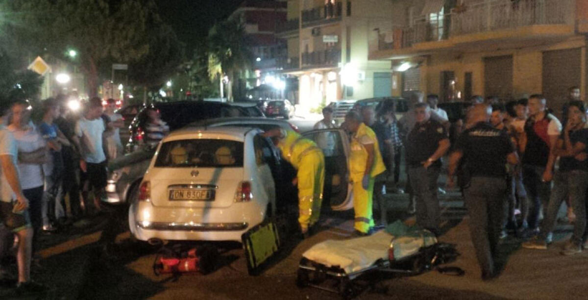 Drammatico incidente tra via Venezia e via Tevere, uomo intrappolato tra le lamiere - 