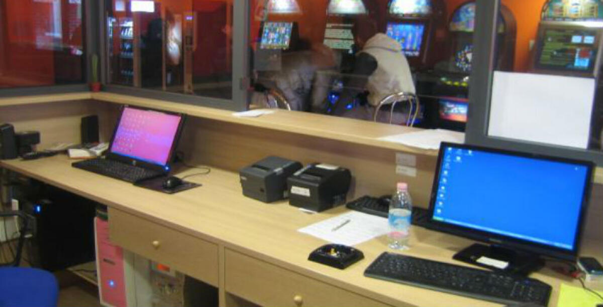 Scommesse piazzate con server "fuorilegge", l'ex titolare di una sala sceglie di patteggiare - 