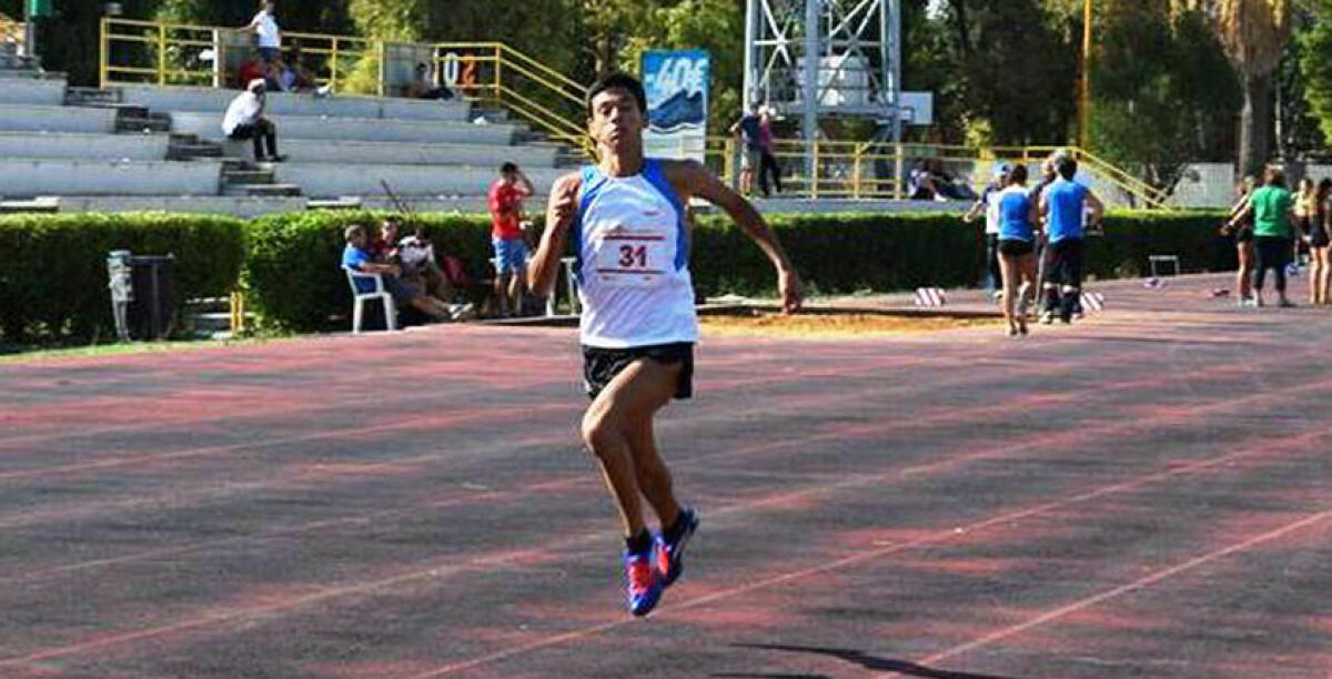 Samuele Licata stupisce, record nazionale nei 300 ostacoli senza una pista a Gela - 