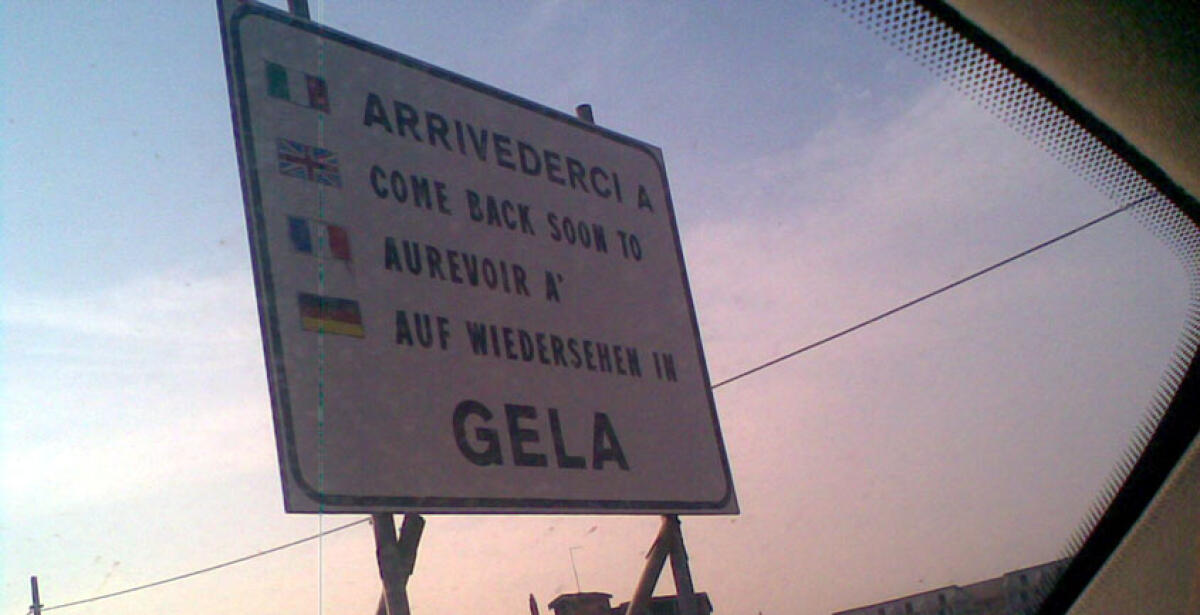 Archeo Ambiente senza fondi e Comune sordo, rimosso il cartellone che promuove Gela - 