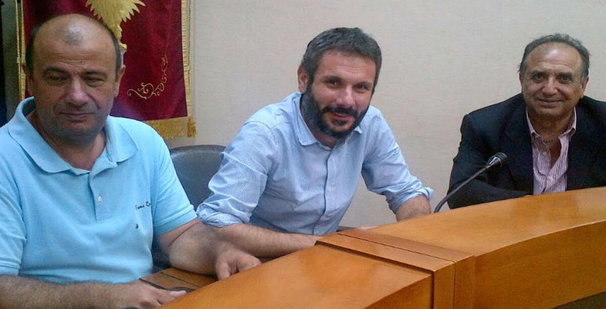 C'è la seduta ma non c'è la giunta, caos in aula: "Se non avete accordi sottobanco, dimettetevi!" - 