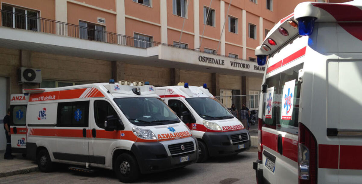 Le due ambulanze del "118" impegnate a Butera, uno studente soccorso dopo un'ora - 