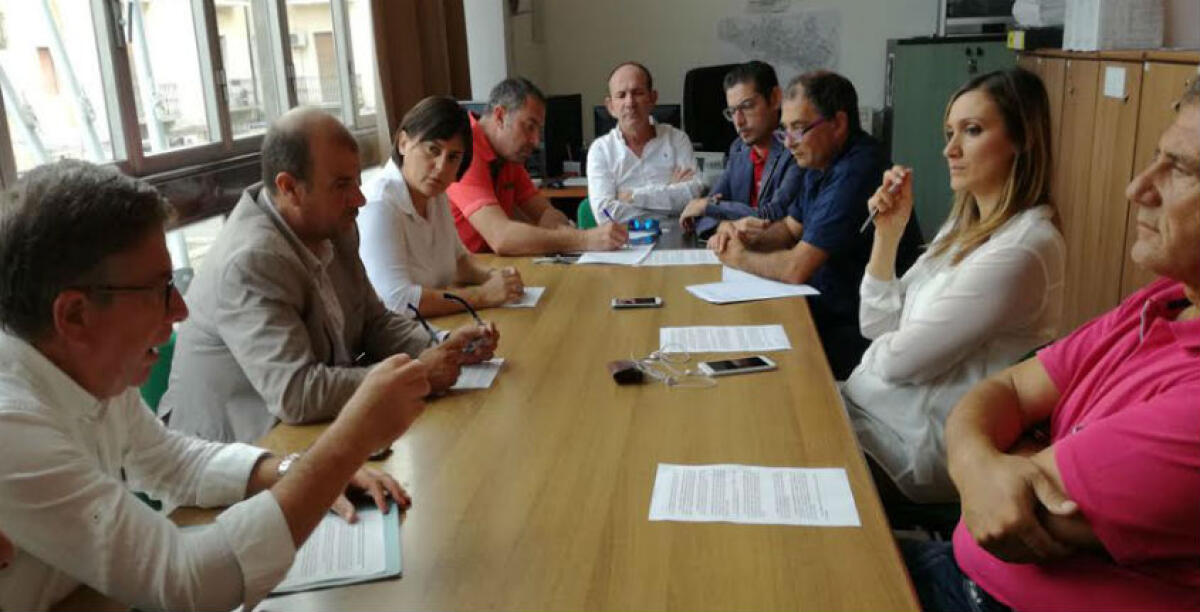 Trasporto disabili, capigruppo e Cgil chiedono garanzie per gli 11 operatori e gli utenti - 