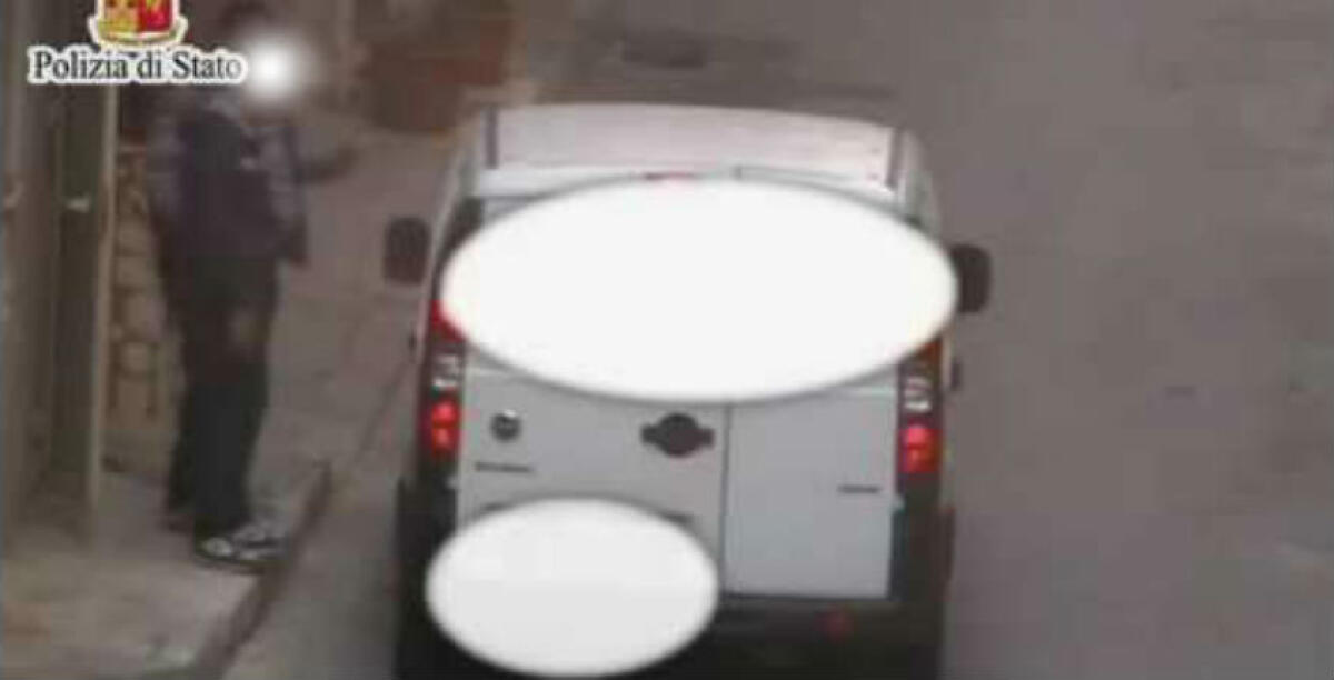 La droga spacciata a Baracche, definitiva la condanna per uno dei pusher: patteggiò a tre anni - I poliziotti monitorarono lo spaccio tra le strade del quartiere Baracche