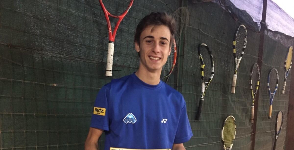 Tennis: Alessandro Salerno sbanca l'Open di Caltagirone, ennesimo successo per il giovane tennista gelese - 