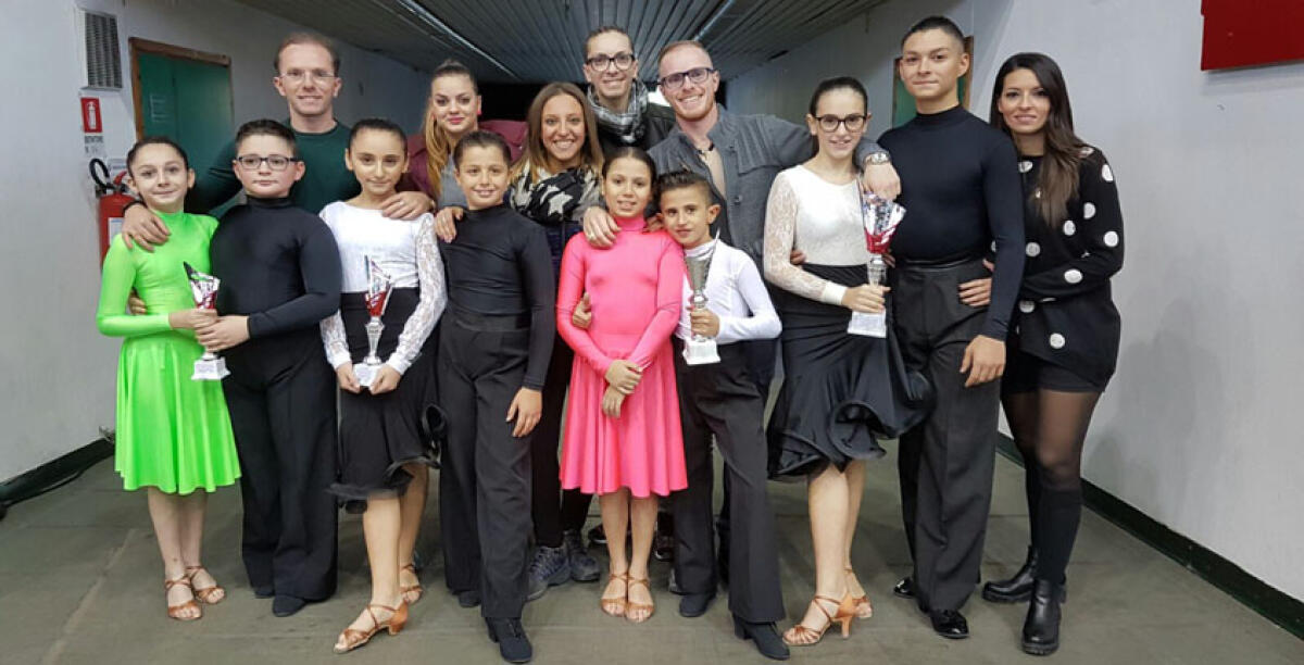 Ballo latino americano, Davide ed Emanuela trionfano a Catania per la Lions Dance -