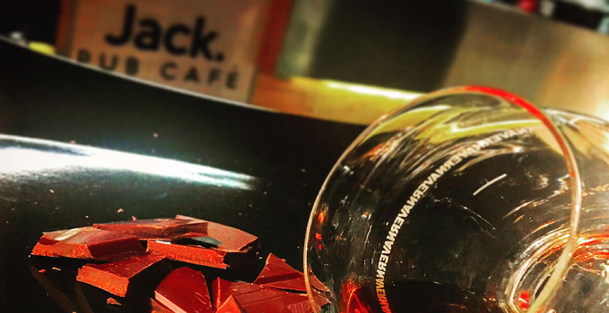 Bere birra fa bene, ecco i benefici con un consumo quotidiano moderato - 