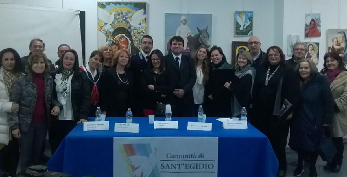 I detenuti trovano la libertà in una mostra, le loro opere esposte oltre le sbarre - 