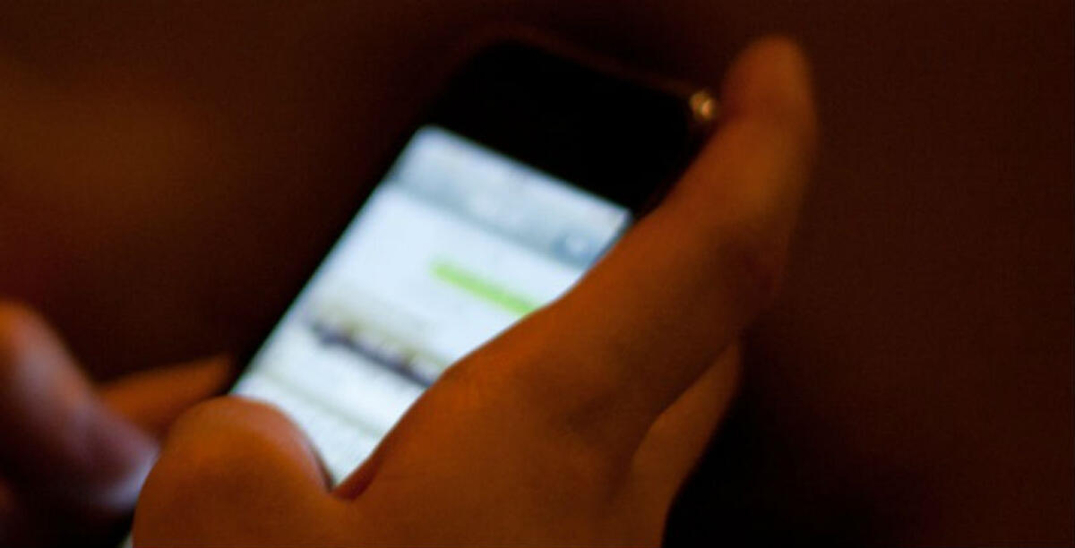 Incastrato dallo smartphone dimenticato nell'abitazione colpita, un minore a processo per il furto - 