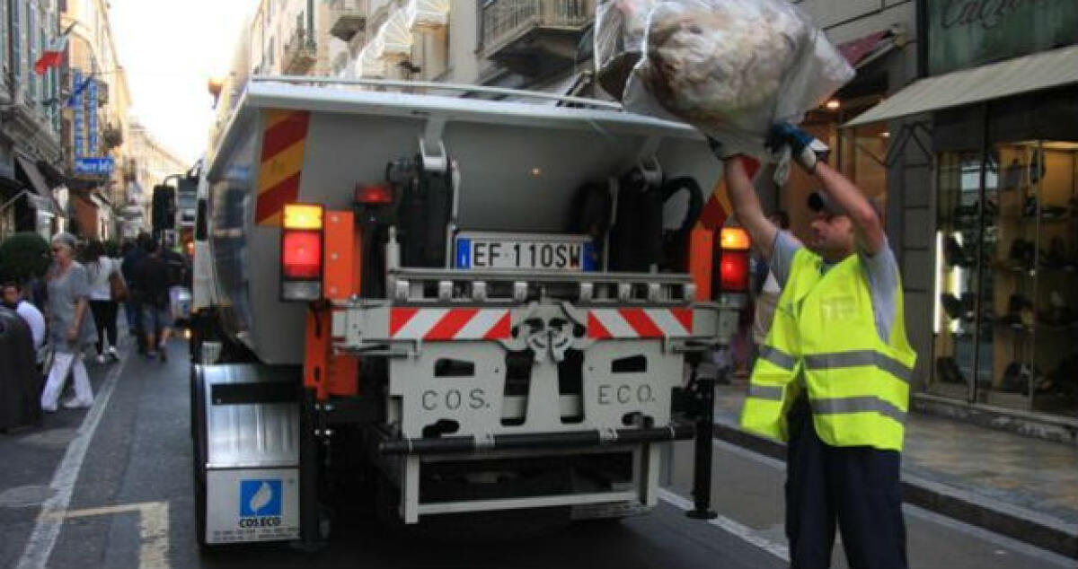 La raccolta rifiuti, il canone di novembre dovuto alla Tekra pagato solo a metà: mancano altri 250 mila euro - 