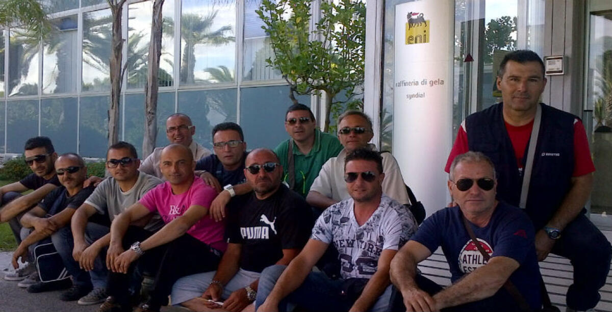 Lettera delle mogli degli ex operai dell'indotto al sindaco: "Ci aiuti, non vogliamo lasciare Gela!" - 