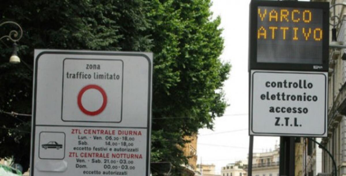 Parte la Ztl prolungata nei fine settimana, da stasera divieti dalle 18 all'una -