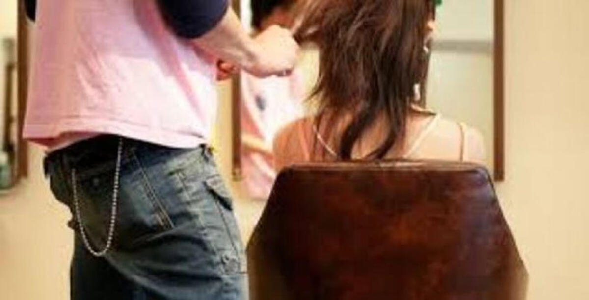 Sventato un furto in un negozio di parrucchiere, ladri messi in fuga dai carabinieri - 