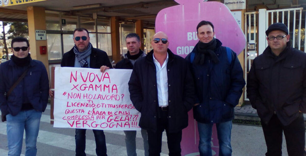 I licenziamenti alla Nuova X Gamma, gli operai continuano la protesta: manca la convocazione dalla prefettura - 