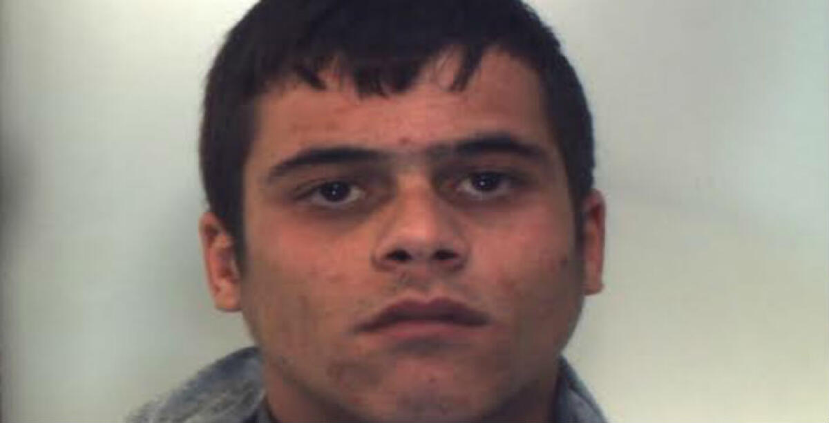 La marijuana nascosta sotto l'altare della Madonna, in manette Daniele Nocera: in casa anche l'hashish - 