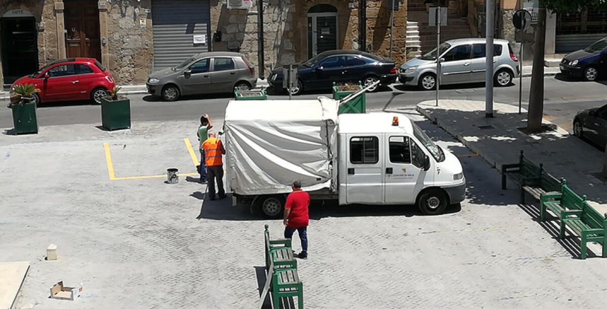 Scerra: “Per gli ombrellini trovano i soldi ma non per la pittura”, i disabili aspettano da un anno gli stalli -