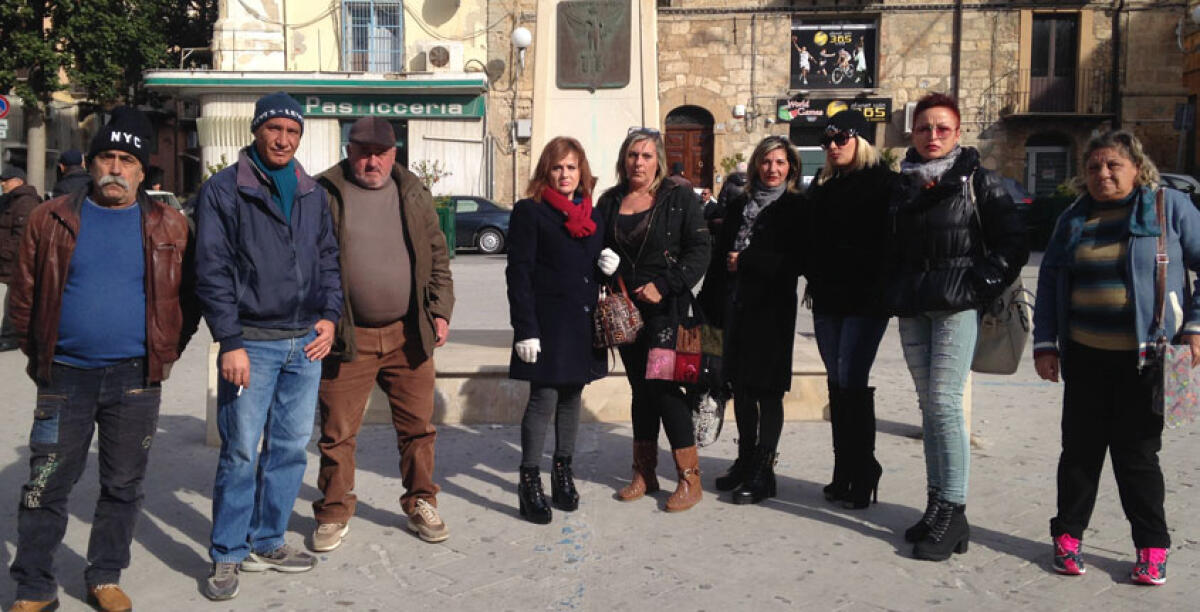 Sospesi gli operatori Rmi, nuovo sit-in di protesta davanti Palazzo di Città - 