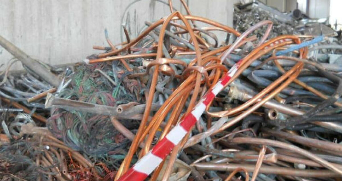 Scoperti con i cavi di rame rubati, arrivano tre condanne: la refurtiva era in auto - 