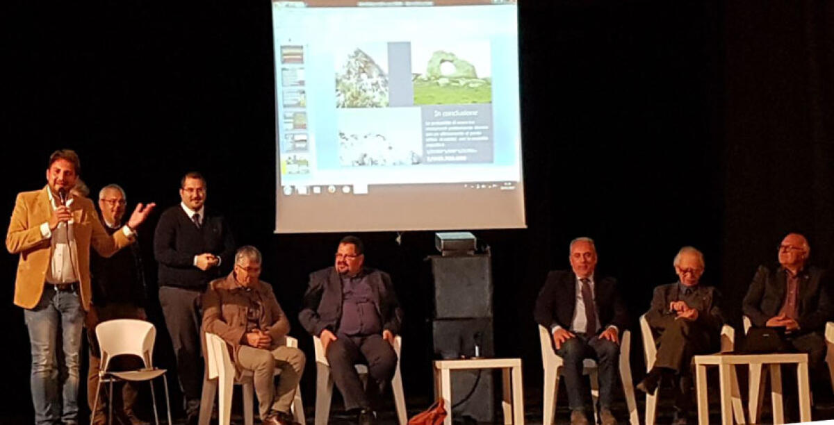 Polcaro conferma: "Nessun fenomeno naturale, si tratta di una pietra calendario" - 