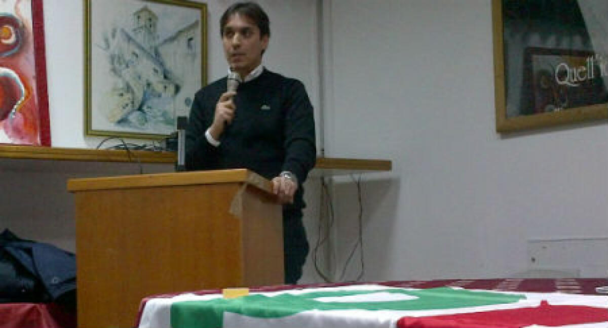 La direzione del Pd appoggia Di Cristina, "non firmiamo la sfiducia alla Ascia": i "ribelli" disertano e stanno con Cirignotta - 