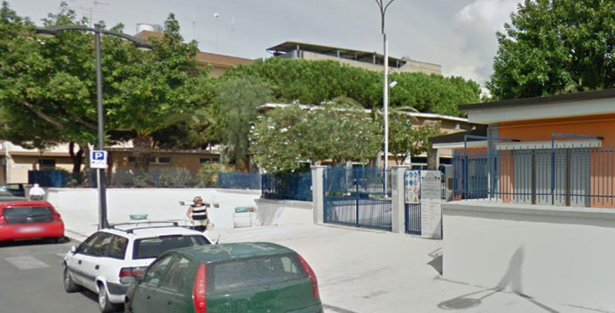 Ladri in azione alla "Luigi Capuana", imbrattate le pareti e rubato materiale didattico - 