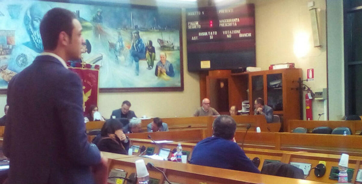 Niente numero legale, salta il voto sulla Tari: il Pd in ordine sparso e il presidente convoca un'altra seduta - 